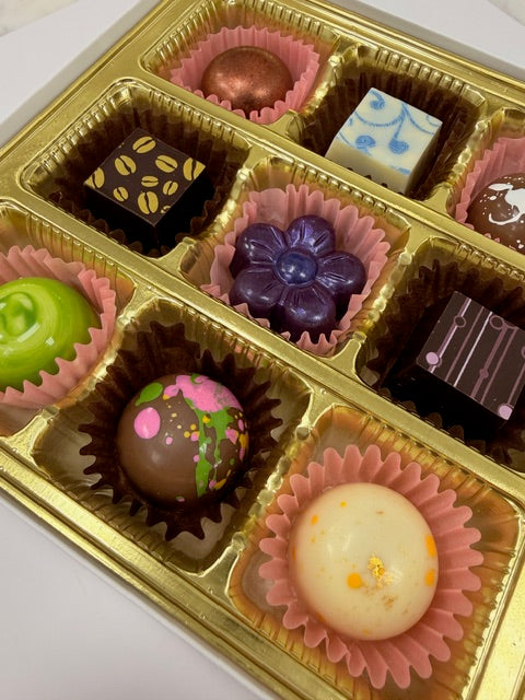 Mother's Day 9 Piece Box (Ships on May 4, 2026)